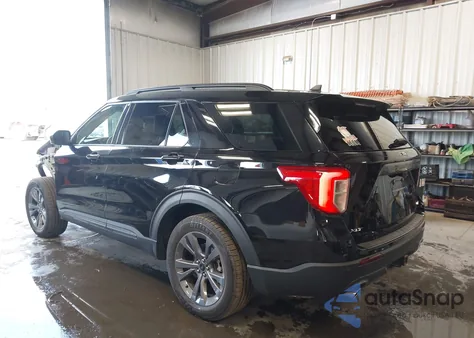 2022 Ford Explorer Xlt z USA, uszkodzony, nr VIN 1FMSK8DH3NGA72953